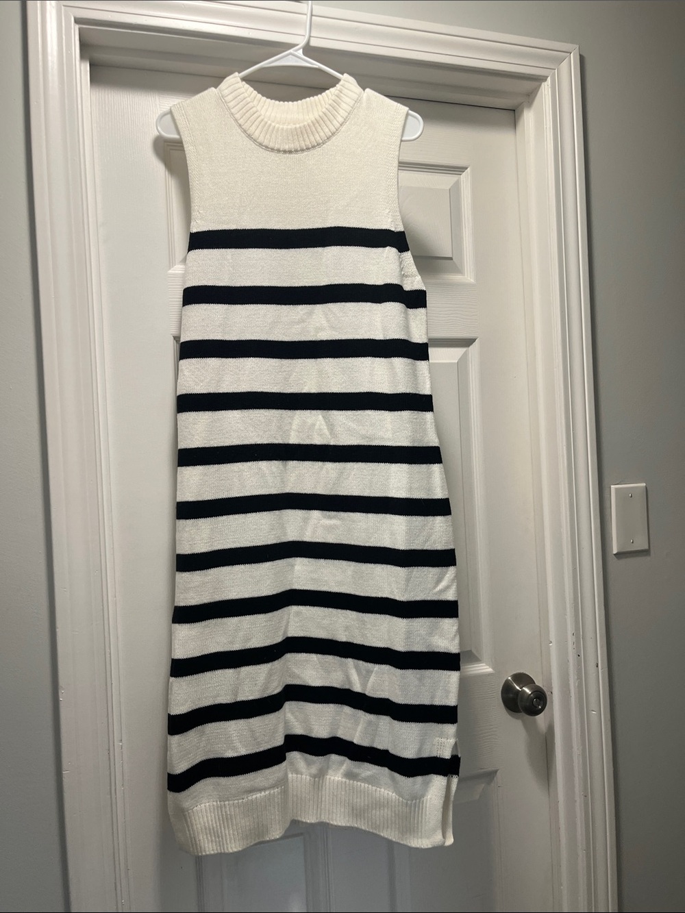 Sonoma White and Black Striped Sleeveless Knit Dress